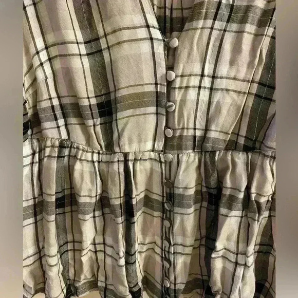 Torrid blouse plaid button front baby doll roll sleeve tab Large - Picture 2 of 7